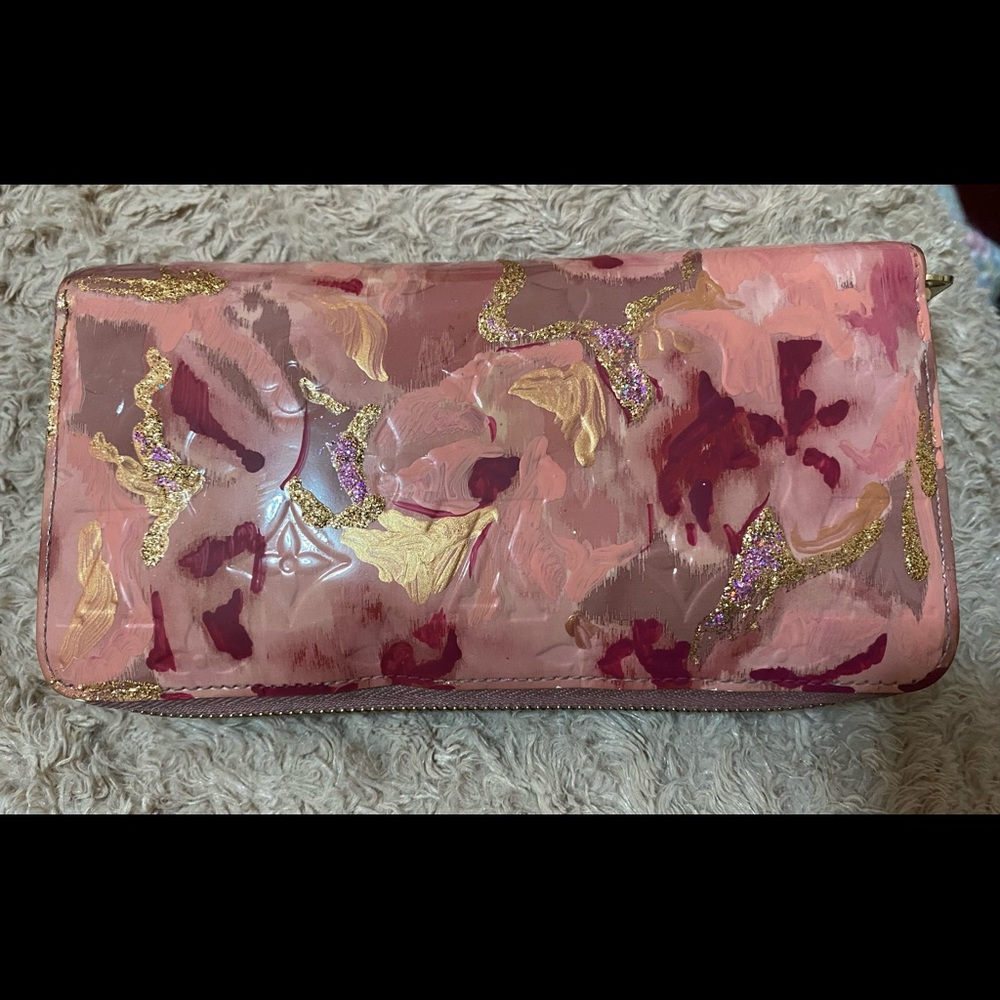 Custom painted Authentic Louis Vuitton zippy w.